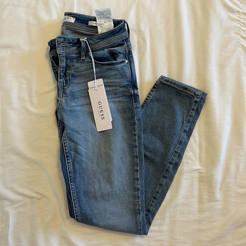 GUESS || Skinny Jeans